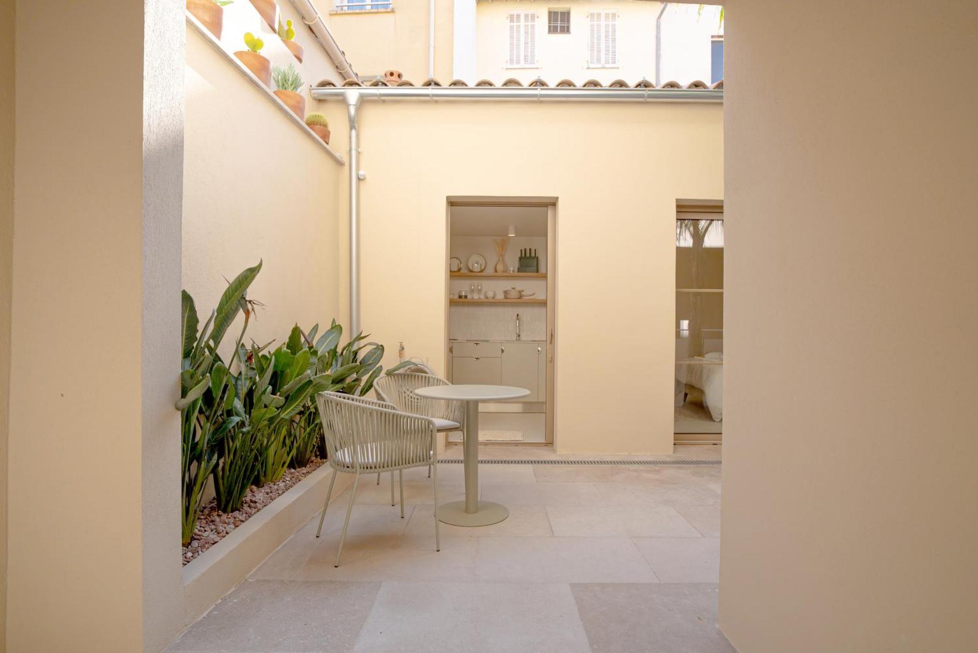 Studios Raffines Avec Terrasses - Plages, Ville Et Gare A Pied - Maison Raphael Saint-Raphaël Εξωτερικό φωτογραφία